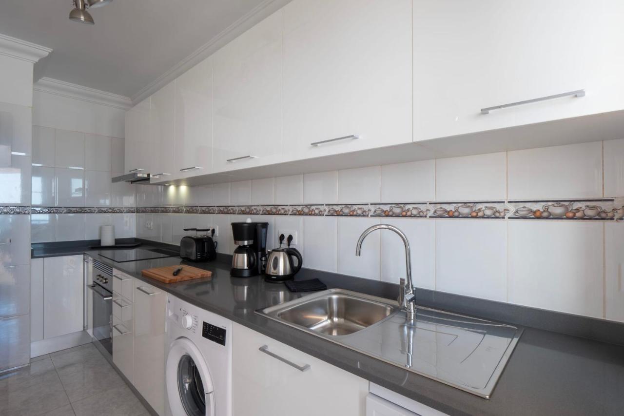Comfortable And Modern Apartment Next To The Avenida Central In ティアス エクステリア 写真