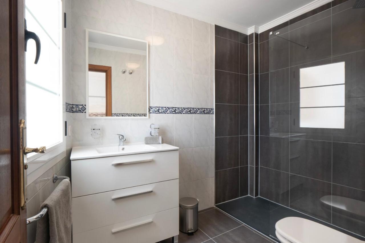 Comfortable And Modern Apartment Next To The Avenida Central In ティアス エクステリア 写真